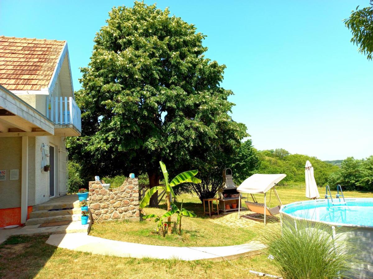 Honey hill apartment Fruska Gora Cerevic Exteriör bild